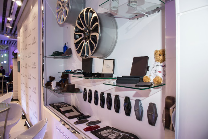 Бутик Ягуар Ленд Ровер