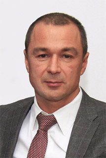 Вадим Тимурович Менаджиев, Оками