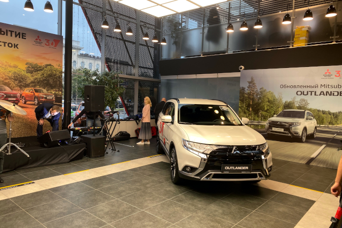 Открытие салона Mitsubishi в Москве