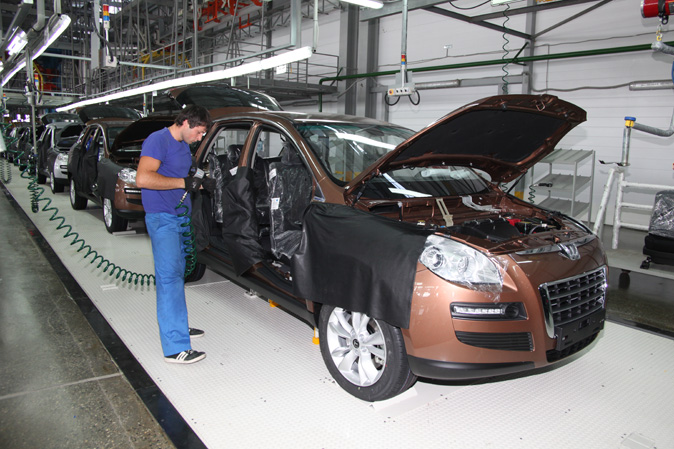 Сборка Luxgen на заводе Дервейс