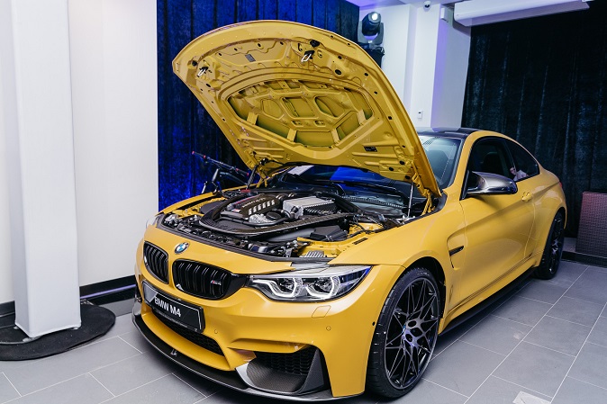 «Рольф» открыл первый в России бутик BMW M