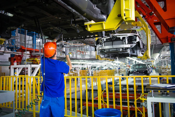 Сборка Luxgen на заводе Дервейс