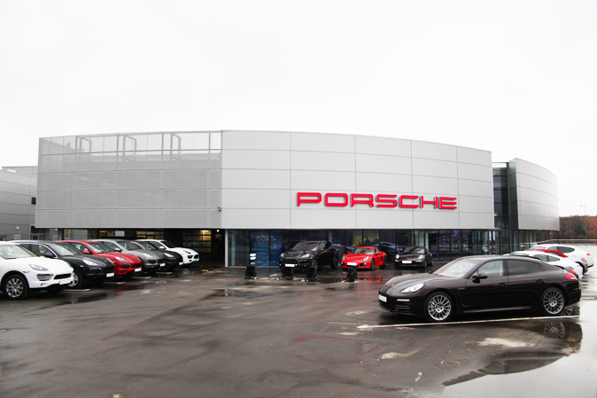 «Рольф» пополнил портфель премиальным Porsche