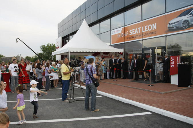 ГК «Артекс» открыла в Ростове флагманский салон SEAT