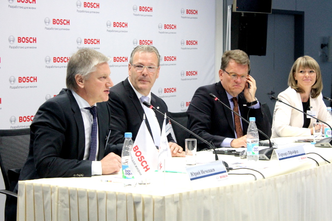 Юрий Нечаев, Бош Термотехника; Герхард Пфайфер, Роберт Бош; Уве Рашке, Robert Bosch; Юлия Голубцова, Роберт Бош