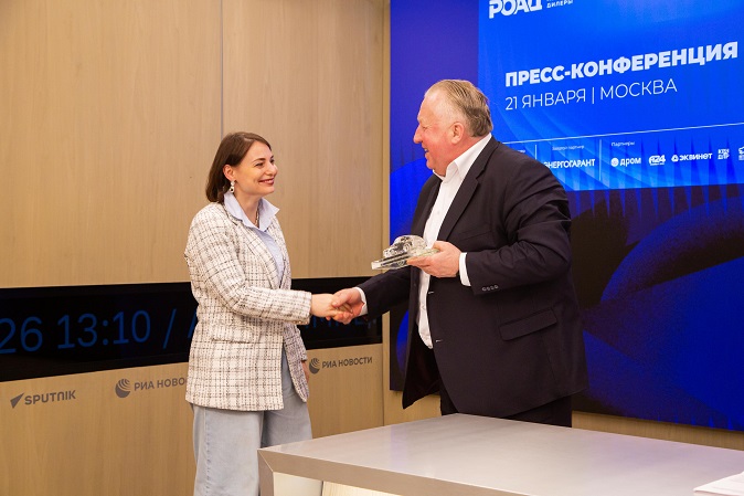 Анастасия Калинина, АвтоБизнесРевю; Алексей Подщеколдин, РОАД