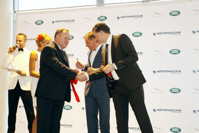 Сергей Титов, АвтоПассаж Премиум; Олег Нечистик, АвтоПассаж; Франк Виттеманн, Ягуар Ленд Ровер