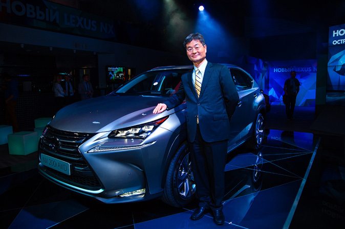 Такеши Исогая, Тойота Мотор Такеши Исогая, Тойота Мотор