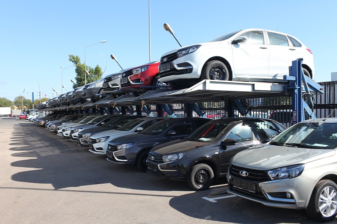 «Техинком» открыл крупнейший салон «Лада» в столичном регионе