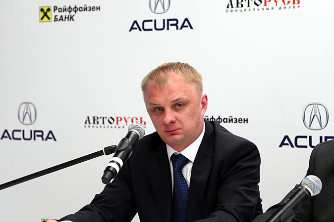 Алексей Аверьянов, Авторусь