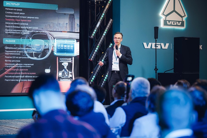 Михаил Плотников, Мотор-Плейс