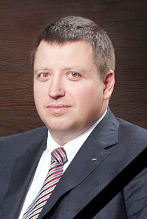 Артем  Гусаров, 