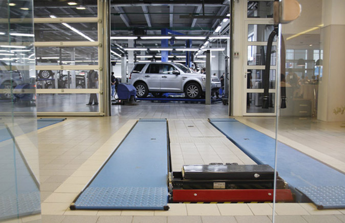 «АвтоПассаж» обновил центр Jaguar Land Rover
