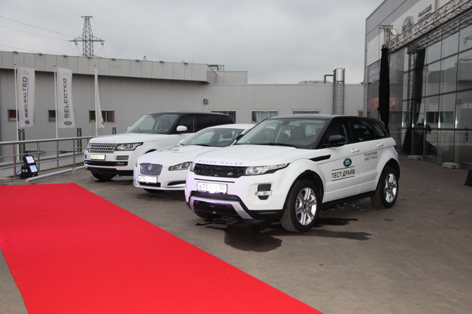 Дилерский центр «Рольф Ясенево» стал юбилейным в российской сети Jaguar Land Rover